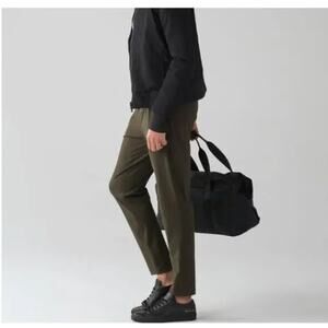 Lululemon On The Fly Ankle Pant 28 Jogger Dark Olive Green Stretch W5ALWS Size 4